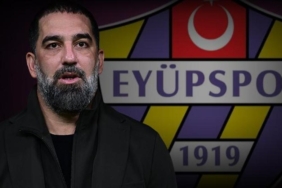 arda-turan-ilk-transferini-yapti-eyupspor-yildiz-futbolcu-ile-anlasti-DYUR4LXU.jpg