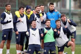 fenerbahcede-lyon-mesaisi-basladi-c79DXnvG.jpg