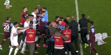 izle-trabzonspor-alanyaspor-macinda-kavga-video-eBydINdX.jpg