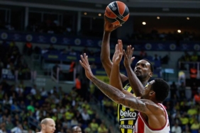 kizilyildiz-fenerbahce-beko-maci-canli-HdX389eQ.jpg