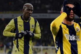 fenerbahcede-jose-mourinhodan-ters-kose-surpriz-talisca-ve-en-nesyri-karari-P1fqFPgd.jpg