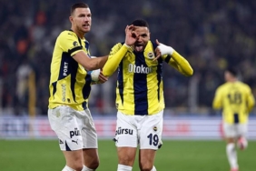 fenerbahcede-tum-gozler-youssef-en-nesyride-sLODRUbQ.jpg