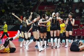 fenerbahce-medicana-1-3-vakifbank-mac-sonucu-ozet-vY8pIFrq.jpeg
