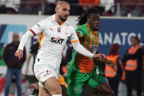 galatasarayda-ahmed-kutucu-cezali-duruma-dustu-pHTvHfkB.jpg