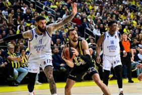 pota-derbisinde-anadolu-efesin-konugu-fenerbahce-beko-c6KYKs6f.jpg