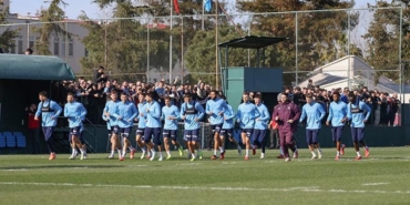 trabzonspor-bu-sezon-ilk-icin-sahada-78ylC6GK.jpg