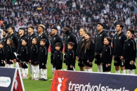 besiktasta-sakatlik-soku-oyuna-devam-edemedi-PF2B3AnS.jpg