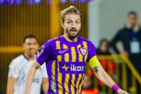 caner-erkin-icin-resmi-aciklama-emekli-olacak-mi-ZDI1MzcP.jpg