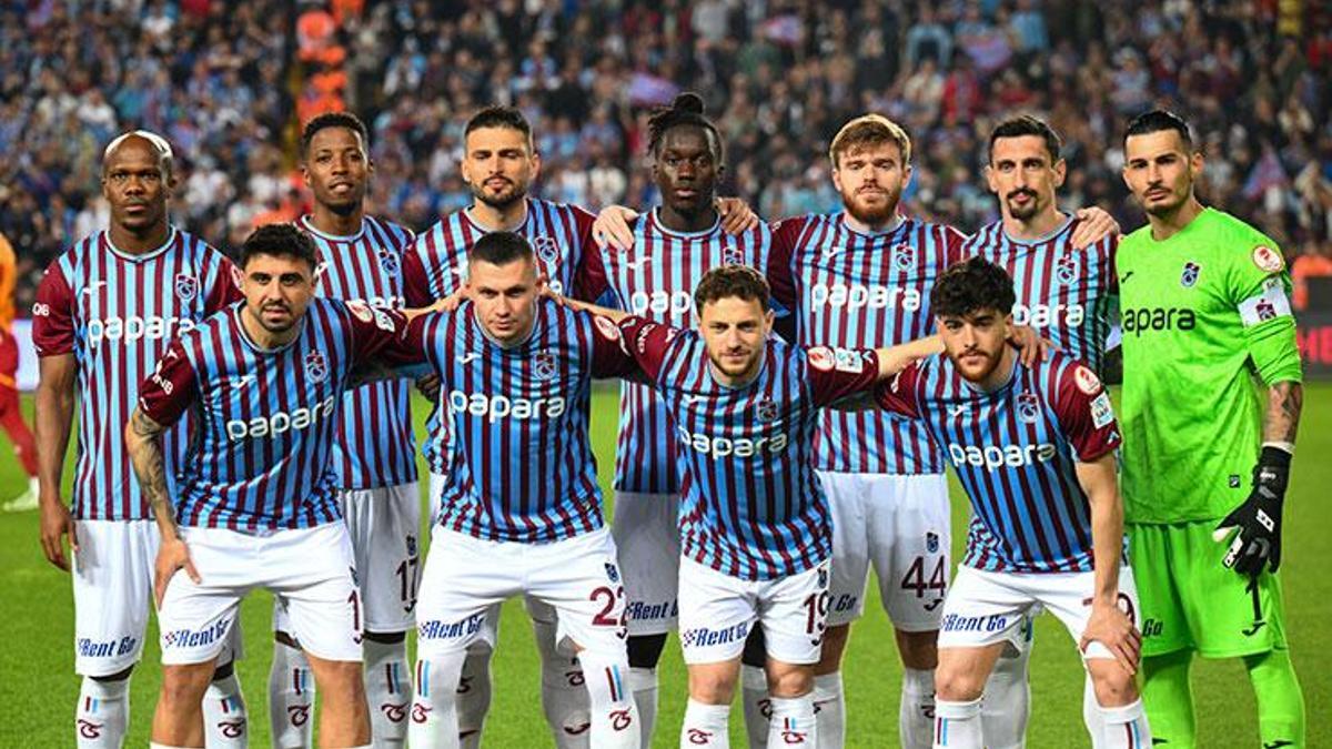 trabzonsporda-sakatlik-maca-devam-edemedi-fYwjU8QV.jpg
