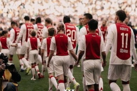 ajaxta-7-oyuncu-kadro-disi-birakildi-yeni-sezon-oncesi-beklenmedik-karar-xqPeRTDb.jpg