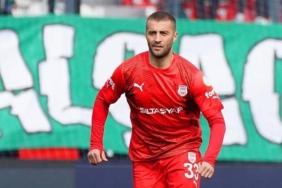 bir-donem-galatasaray-formasi-giymisti-alpaslan-ozturkun-yeni-takimi-belli-oldu-YRUz3ULP.jpg