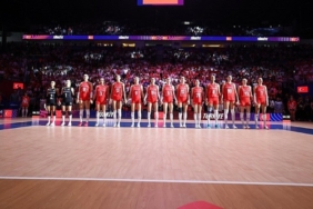 a-milli-kadin-voleybol-takimi-milletler-ligi-finalleri-icin-polonyaya-gitti-QBxZdPZm.jpeg