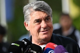 besiktas-transferde-hiz-kesmiyor-italyadan-bir-golcu-daha-premier-ligden-rakip-AKz8IszP.jpg