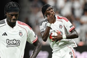 besiktasin-yeni-yildizi-tammy-abraham-sahneye-cikti-ilk-resmi-macinda-golle-tanisti-Jjvgj67Z.jpg