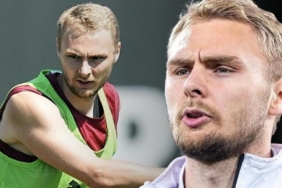 bu-kez-sapka-krizi-galatasarayda-nelssonin-mesaji-yonetimi-kizdirdi-Kc54jLG2.jpg