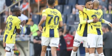fenerbahcede-17-milyon-euroluk-cikmaz-buyuk-umutlarla-gelmisti-maasi-cep-yakiyor-qZus6Um5.jpg