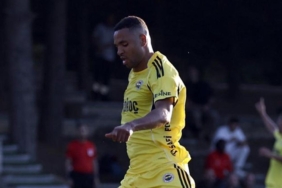 fenerbahcede-en-nesyri-cok-hirsli-basladi-AIffK4TL.jpg