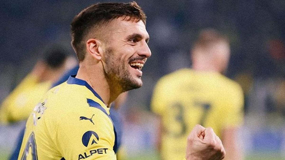 fenerbahceden-ayrilan-dusan-tadicten-buyuk-surpriz-dunya-devine-gidiyor-BCgLWWKg.jpg
