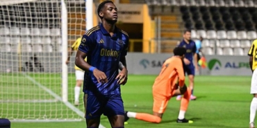 fenerbahcenin-duran-emmisi-ilk-macinda-siftah-yapti-jhon-durandan-muhtesem-goller-IYB6la6v.jpg