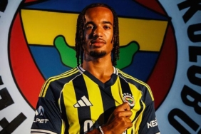 fenerbahcenin-yeni-transferi-archie-browndan-ali-koc-itirafi-y1bOzLLu.jpg