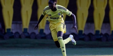 fenerbahceye-bir-mujde-daha-abdou-aziz-fall-kampa-katildi-fwhPU1Ae.jpg