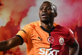 galatasaray-taraftarlarinin-victor-osimhen-sabirsizligi-havaalani-tasacak-rekor-kirilacak-yHrq6NGv.jpg