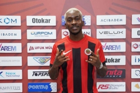 genclerbirligi-henry-onyekuruyu-kadrosuna-katti-ijbf8N1f.jpg