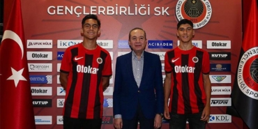 genclerbirliginden-2-genc-yetenegine-profesyonel-sozlesme-4Jg9hqik.jpg