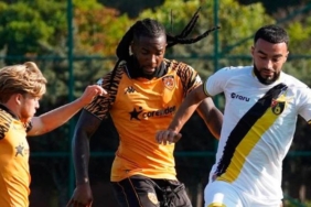 hull-city-istanbulsporu-2-golle-maglup-etti-CN1UvEHl.jpg
