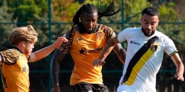 hull-city-istanbulsporu-2-golle-maglup-etti-CN1UvEHl.jpg