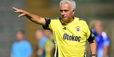 jose-mourinhodan-fenerbahce-yonetimine-ultimatom-transfer-sozleri-karmasik-bir-gerceklik-henuz-fazla-futbolcu-katilmadi-v2IYFutg.jpg
