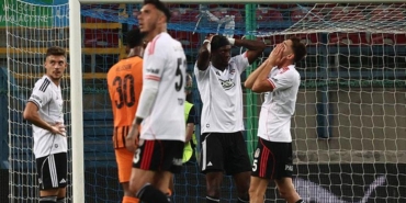 ozet-besiktas-arda-turani-gecemedi-mac-sonucu-shakhtar-donetsk-besiktas-2-0-uefa-fc7Nn1JB.jpg