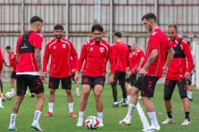 samsunsporda-hazirliklar-basladi-dqYnRDAh.jpg