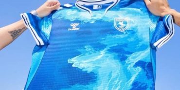samsunspordan-ataturk-temali-forma-CpcGMDVE.jpg