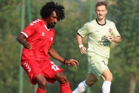 sivasspor-tractor-fcye-farkli-kaybetti-0-4-1SPV59Bl.jpg