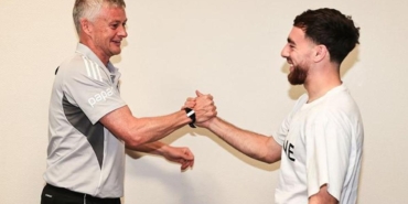 solskjaer-ve-orkun-kokcu-konusuyor-DenaKB7n.jpg