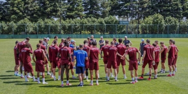 trabzonspor-ayriligi-resmen-acikladi-sozlesmesi-feshedildi-yxTaplxB.jpg