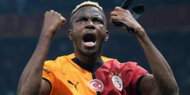 ve-osimhen-sonunda-kararini-verdi-transferde-kritik-tarih-15-temmuz-napoli-sessizce-izliyor-XUCCLNP3.jpg