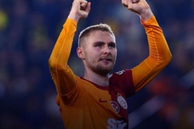 victor-nelssona-super-ligden-talip-cikti-resmi-aciklama-geldi-on-gorusme-yaptik-zUQSGAbT.jpg