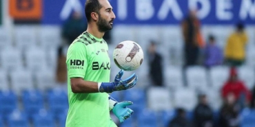 volkan-babacan-basaksehir-ile-uzatti-NTafqtBw.jpg