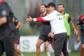 a-milli-futbol-takiminin-gurcistan-maci-biletleri-satisa-cikti-cMyYcHFP.jpg