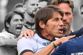 antonio-contenin-gozu-dondu-sahaya-daldi-napoli-olympiakos-macini-karistiran-hareket-c5554JYX.jpg