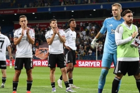 besiktasa-st-patrick-maci-oncesi-sok-kadrodan-cikarildi-S96RWhSE.jpg