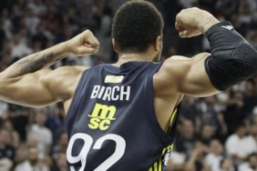 fenerbahce-resmen-acikladi-1-yillik-sozlesme-gMbMaAMa.jpg