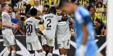 fenerbahcede-irfan-can-egribayattan-bir-ilk-neye-ugradigini-sasirdi-hYpMWKMk.jpg