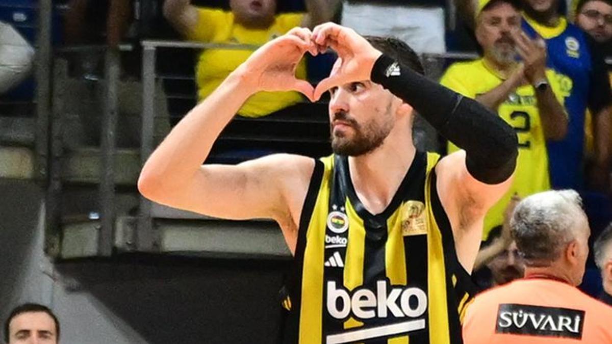 fenerbahceden-ayrilan-guduricden-aci-itiraf-hayal-ettigim-gibi-ilerlemedi-OWkDmkjX.jpg
