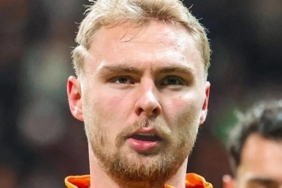 galatasarayda-nelsson-cikmazi-formul-yine-kiralik-j4l3hr2n.jpg