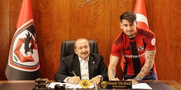 gaziantep-fk-luis-perezi-kadrosuna-katti-2VkxFHf9.jpg