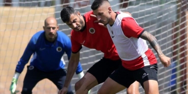 genclerbirligi-antalyaspor-mesaisini-surdurdu-2Cz23MAB.jpg