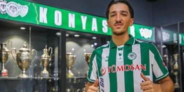 konyaspor-4-yillik-imza-CneJLmph.jpg